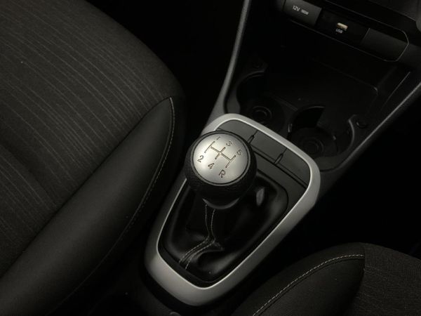 2023-Kia-Picanto-10-Street image:10