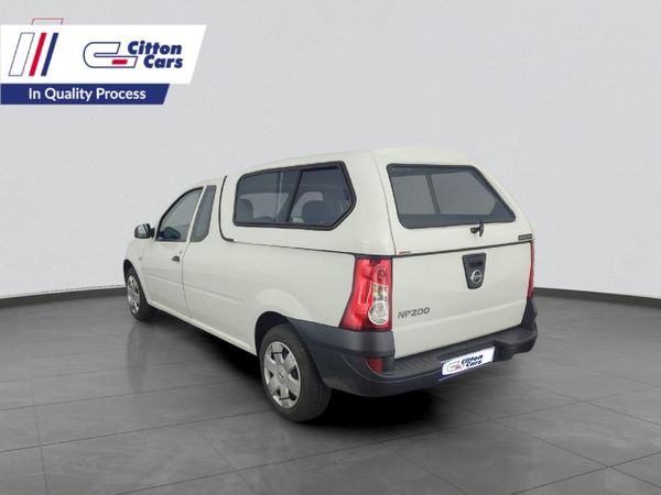 2023-Nissan-NP200-16-AC-Safety-Pack image:2