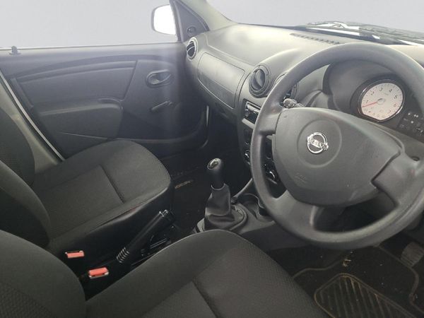 2023-Nissan-NP200-16-AC-Safety-Pack image:5