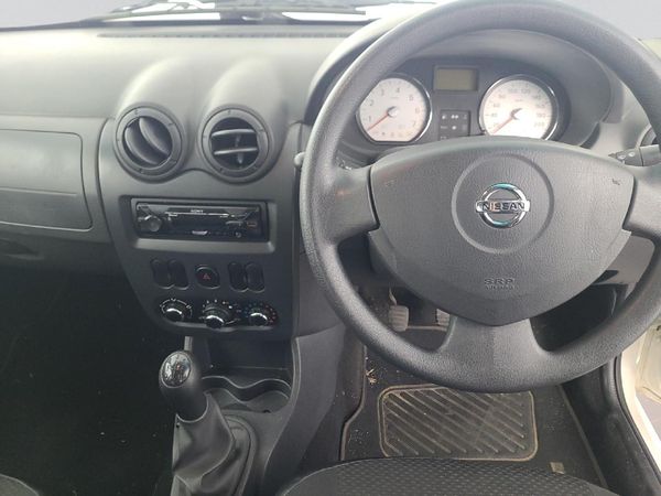 2023-Nissan-NP200-16-AC-Safety-Pack image:7
