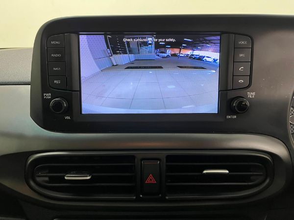 2024-Hyundai-Grand-i10-10-Motion image:18