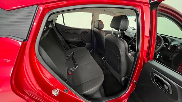 2024-Hyundai-Grand-i10-10-Motion image:9
