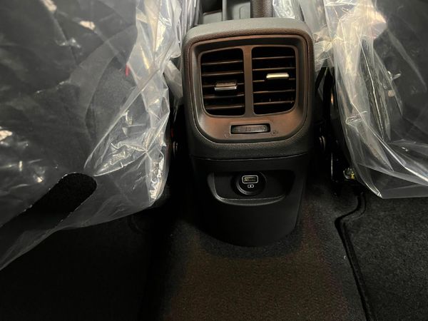 2026-Hyundai-Grand-i10-10-Motion image:10