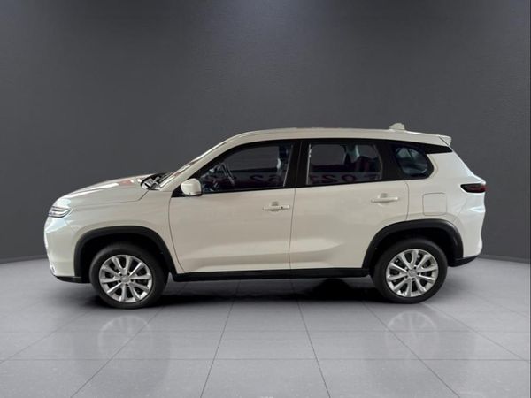 2025-Toyota-Urban-Cruiser-15-XS image:3
