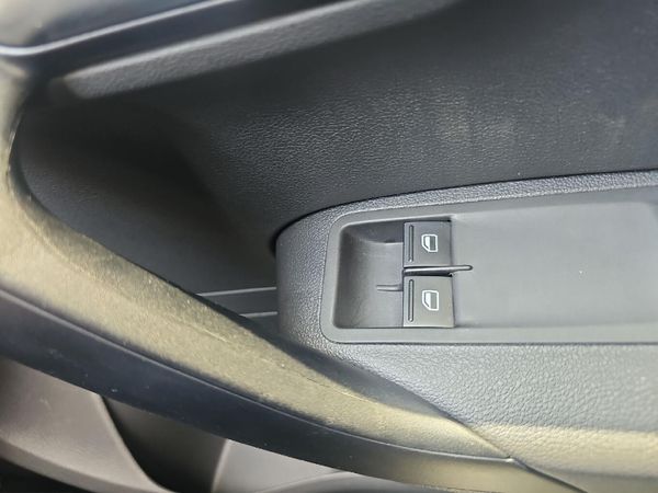 2026-Volkswagen-Polo-Vivo-14 image:19