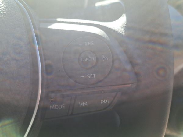 2026-Toyota-Corolla-Cross-18-XS-Hybrid image:9