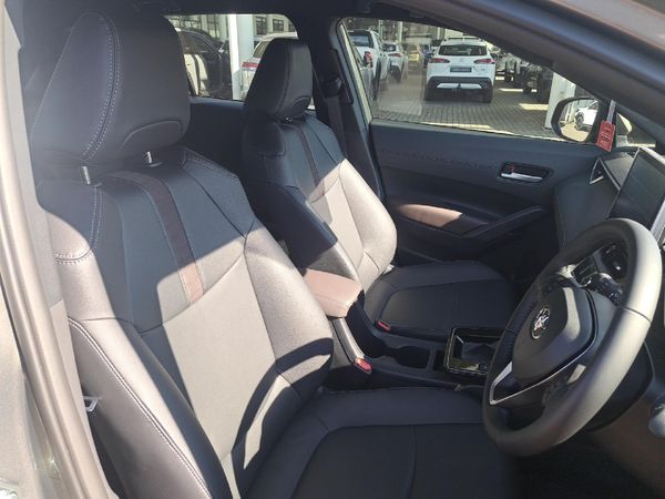 2026-Toyota-Corolla-Cross-18-XS-Hybrid image:14