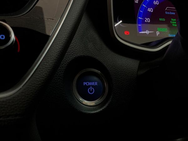 2024-Toyota-Corolla-Cross-18-XR-Hybrid image:15