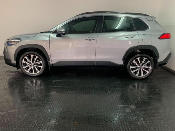 2024-Toyota-Corolla-Cross-18-XR-Hybrid image:3