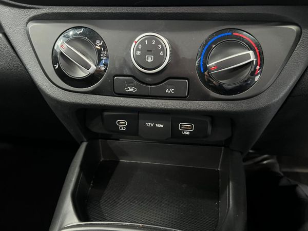 2025-Hyundai-Grand-i10-10-Motion image:15
