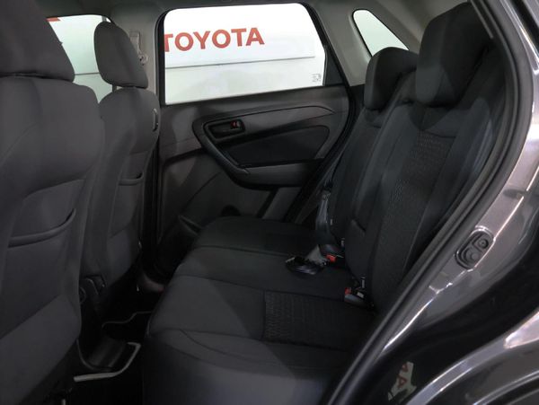 2022-Toyota-Urban-Cruiser-15-Xs image:15