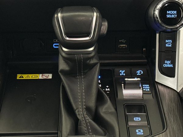 2024-Toyota-Land-Cruiser-300-V6-33-D-GR-S image:10
