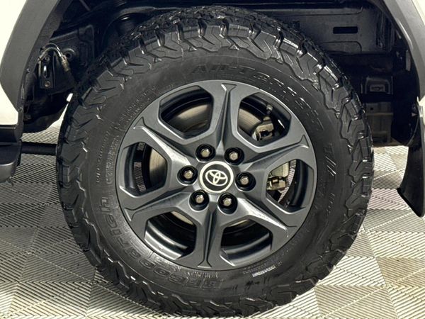 2024-Toyota-Land-Cruiser-300-V6-33-D-GR-S image:6