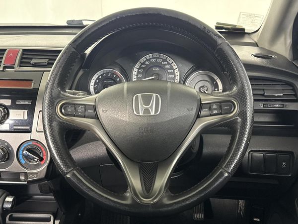 2013-Honda-Ballade-15-Elegance-Auto image:11