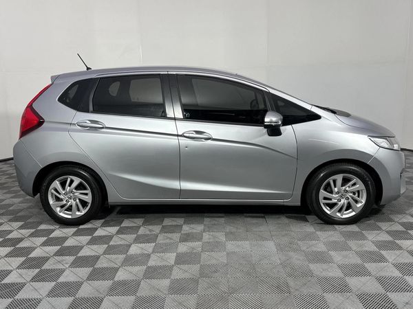 2018-Honda-Jazz-12-Comfort-Auto image:16