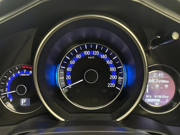 2018-Honda-Jazz-12-Comfort-Auto image:2