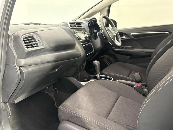 2018-Honda-Jazz-12-Comfort-Auto image:8