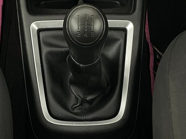 2022-Suzuki-Swift-12-GA image:10