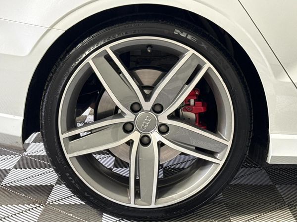 2019-Audi-S3-Sedan-quattro-Auto image:7