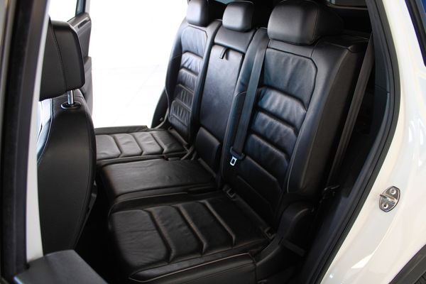 2018-Volkswagen-Tiguan-Allspace-20-TSI-Highline-4Motion-Auto-162kW image:15