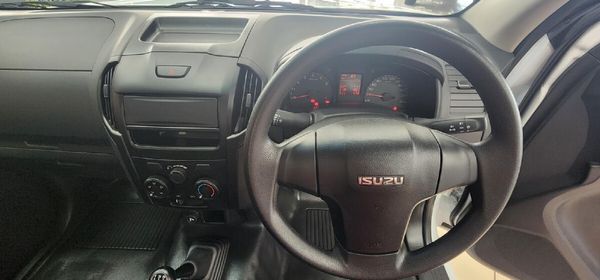 2026-Isuzu-D-Max-250C-Single-Cab image:12