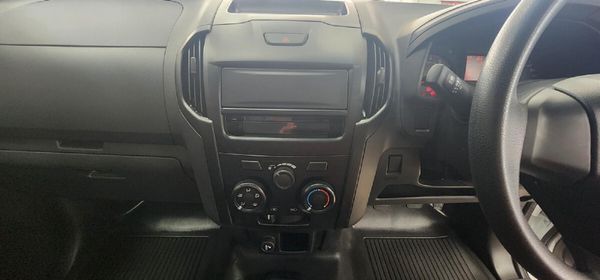 2026-Isuzu-D-Max-250C-Single-Cab image:13
