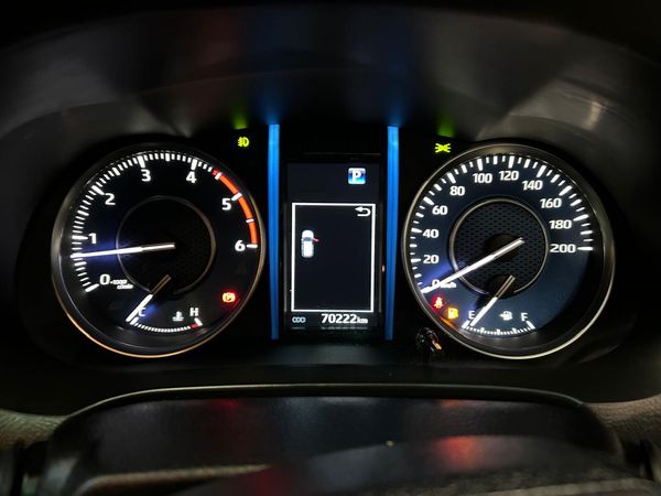 2022-Toyota-Fortuner-28-GD-6-4x4-Auto image:10