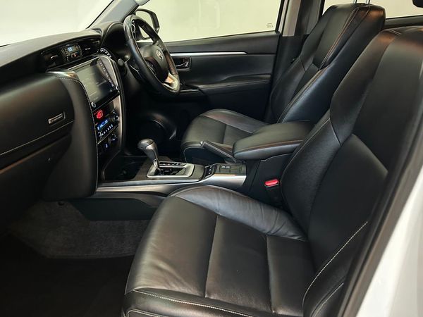 2022-Toyota-Fortuner-28-GD-6-4x4-Auto image:19
