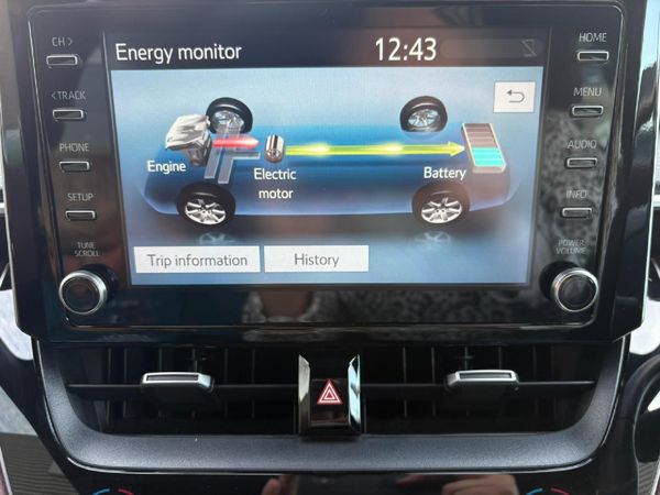 2024-Toyota-Corolla-Cross-18-XR-Hybrid image:7