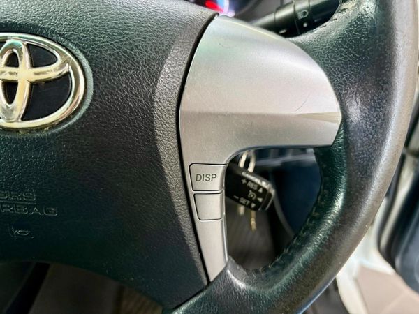 2015-Toyota-Fortuner-30-D-4D-Raised-Body-Auto image:10