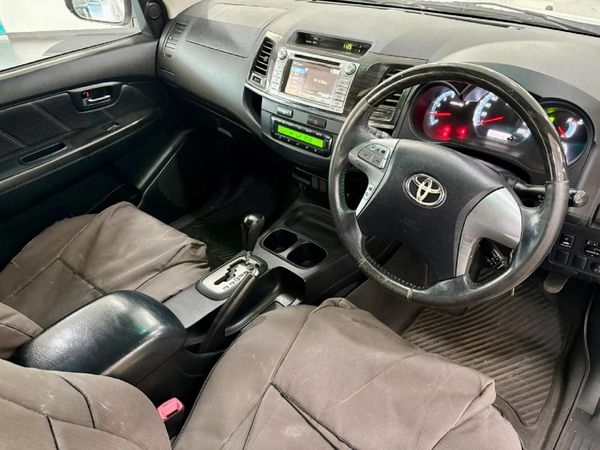2015-Toyota-Fortuner-30-D-4D-Raised-Body-Auto image:2