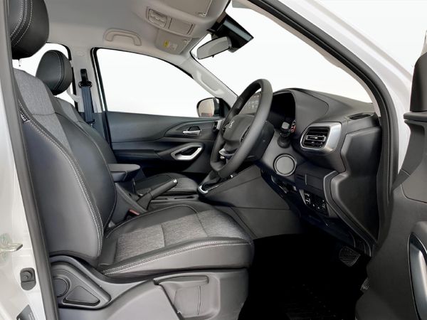 2026-Peugeot-Landtrek-19D-Allure-Double-Cab-Auto image:10