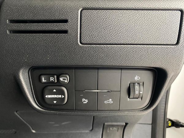2026-Peugeot-Landtrek-19D-Allure-Double-Cab-Auto image:19