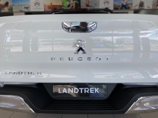 2026-Peugeot-Landtrek-19D-Allure-Double-Cab-Auto image:8