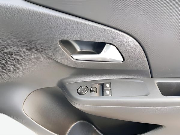 2023-Opel-Corsa-12T-Edition-74kw image:12