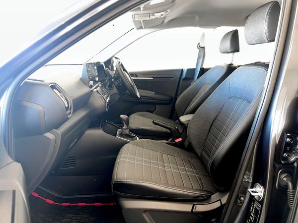 2026-Kia-Sonet-15-LS image:9