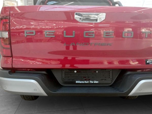 2026-Peugeot-Landtrek-19D-4Action-4x4-Double-Cab-Auto image:4