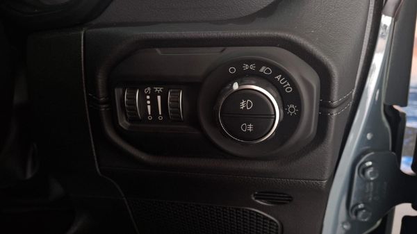 2025-Jeep-Wrangler-Sahara-20T-Auto-4-Door image:13