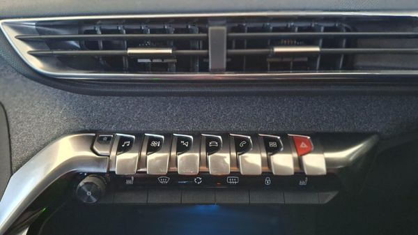 2018-Peugeot-3008-16-THP-GT-Line-Auto image:16