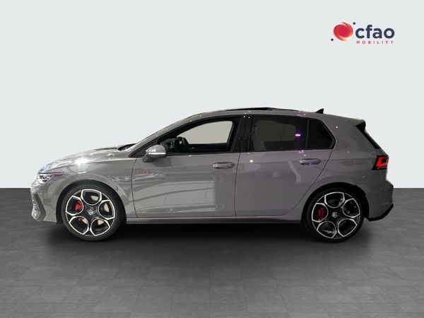 2026-Volkswagen-Golf-8-GTI-20-TSI-DSG image:4
