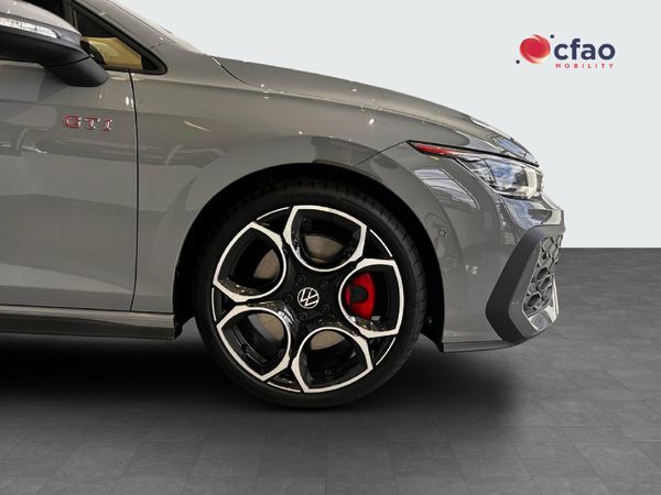 2026-Volkswagen-Golf-8-GTI-20-TSI-DSG image:7