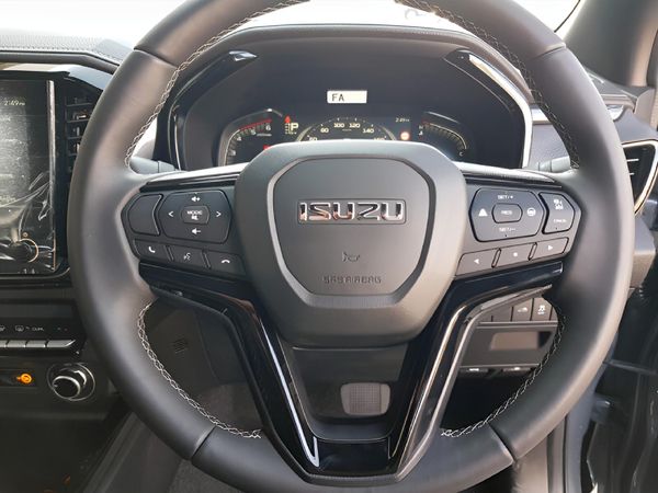 2026-Isuzu-D-Max-30-DDI-V-Cross-4x4-Auto-Double-Cab image:13