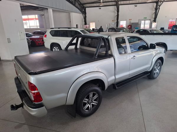 2013-Toyota-Hilux-30-D-4D-Raider-Xtra-Cab image:13