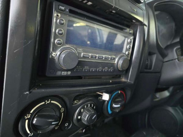 2009-Isuzu-KB-250D-Teq-Extended-cab-LE image:6