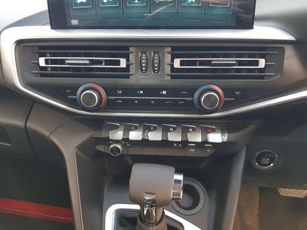 2026-Peugeot-Landtrek-19D-Active-Double-Cab-4x4 image:14