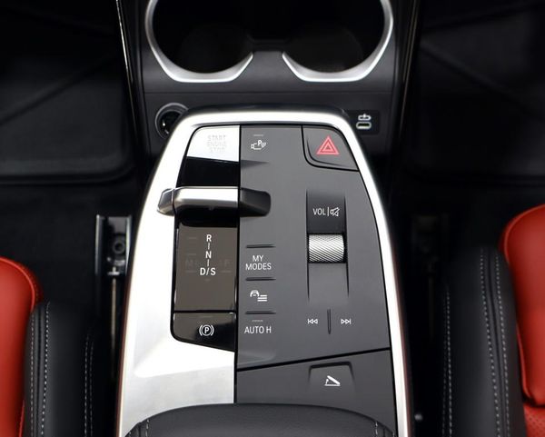 2025-BMW-X1-sDrive18d-M-Sport image:14