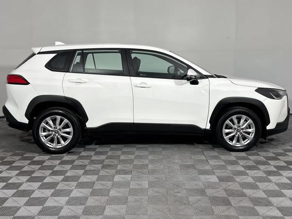 2023-Toyota-Corolla-Cross-18-XI image:18