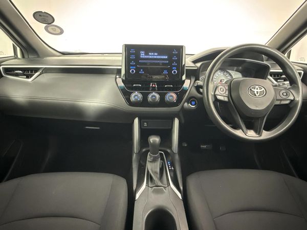 2023-Toyota-Corolla-Cross-18-XI image:1
