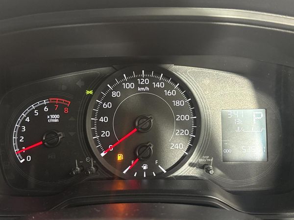2023-Toyota-Corolla-Cross-18-XI image:2