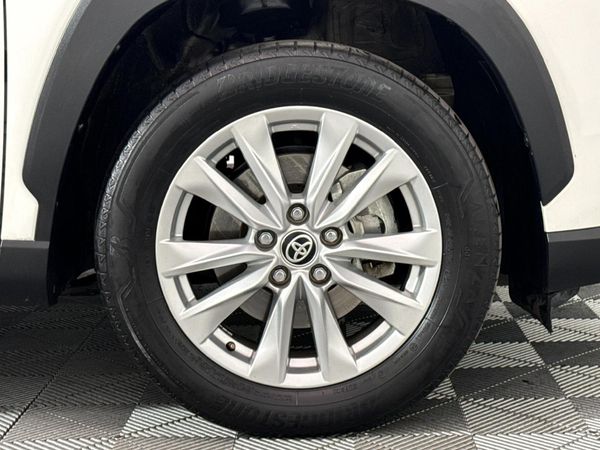 2023-Toyota-Corolla-Cross-18-XI image:5